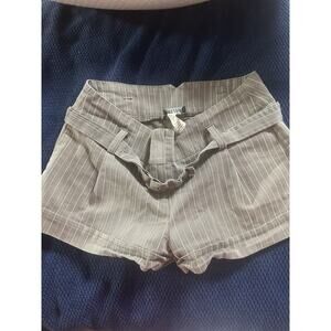 WET SEAL WOMEN'S ZIP FRONT GRAY MID-RISE DRESSY SHORT SHORTS SIZE SMALL